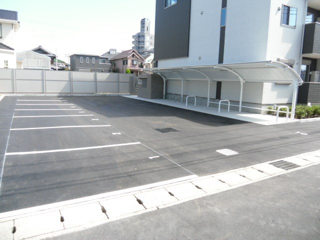 敷地内駐車場です。