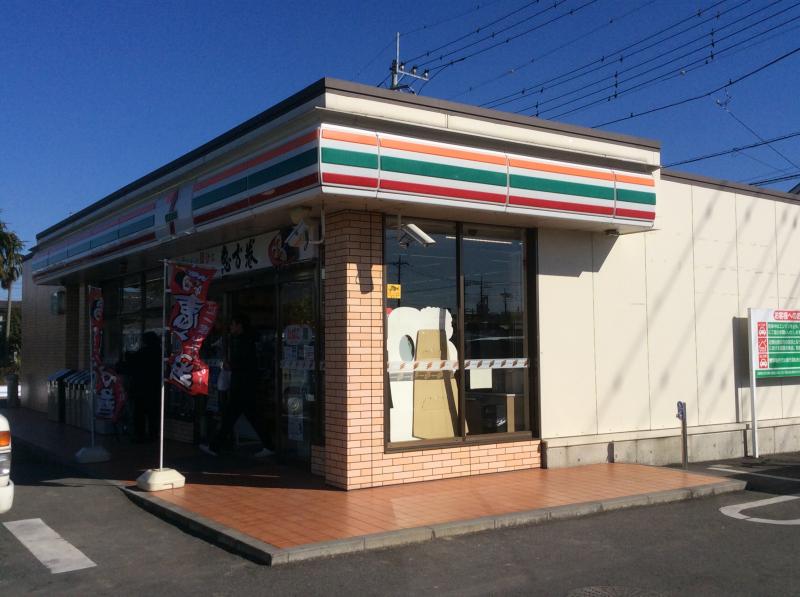 コンビ二：ｾﾌﾞﾝｲﾚﾌﾞﾝ 越谷谷中町4丁目店　321m　近隣