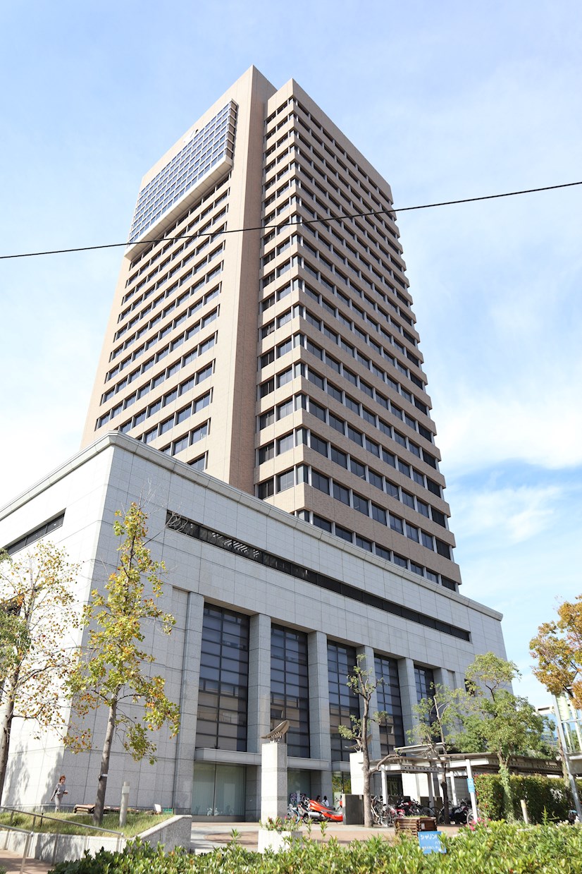役所：東大阪市役所　1077m