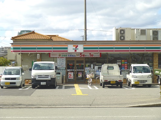 コンビ二：ｾﾌﾞﾝｲﾚﾌﾞﾝ 尼崎浜3丁目店　287m