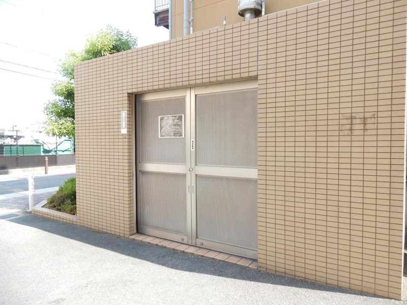ゴミ置き場