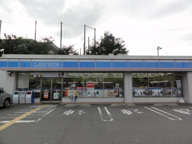 コンビ二：ﾛｰｿﾝ 玉津三丁目店　297m