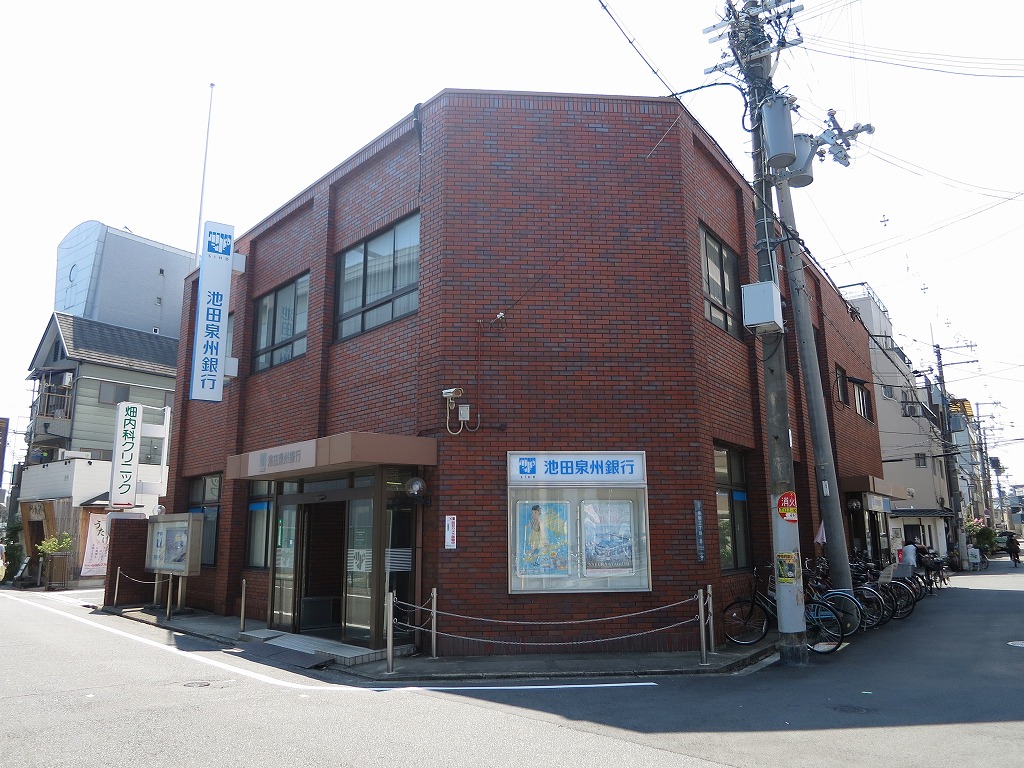銀行：池田泉州銀行長居支店　158m