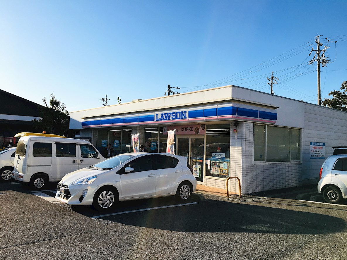 コンビ二：ローソン守山白山二丁目店　91m