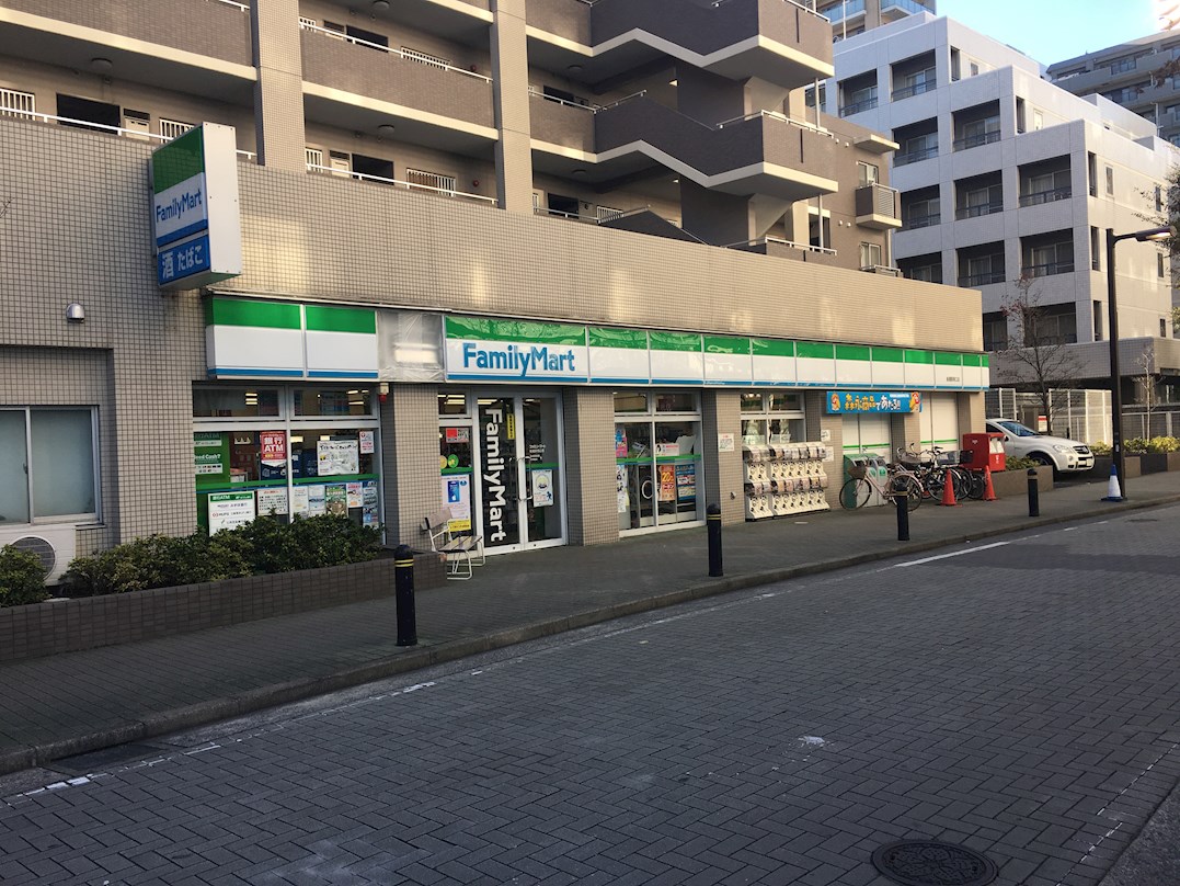 コンビ二：ﾌｧﾐﾘｰﾏｰﾄ 船堀駅南口店　469m