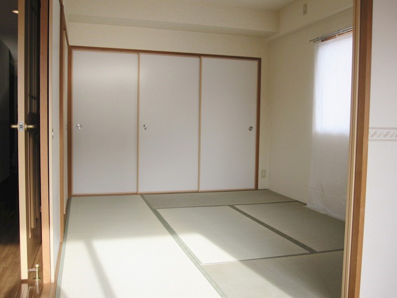 サービスバルコニー付