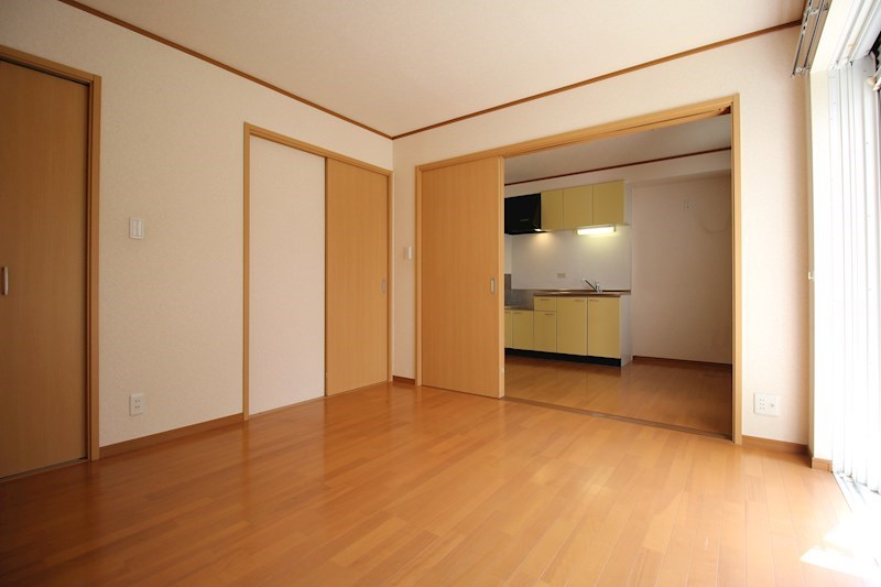 101号は間取り反転タイプ