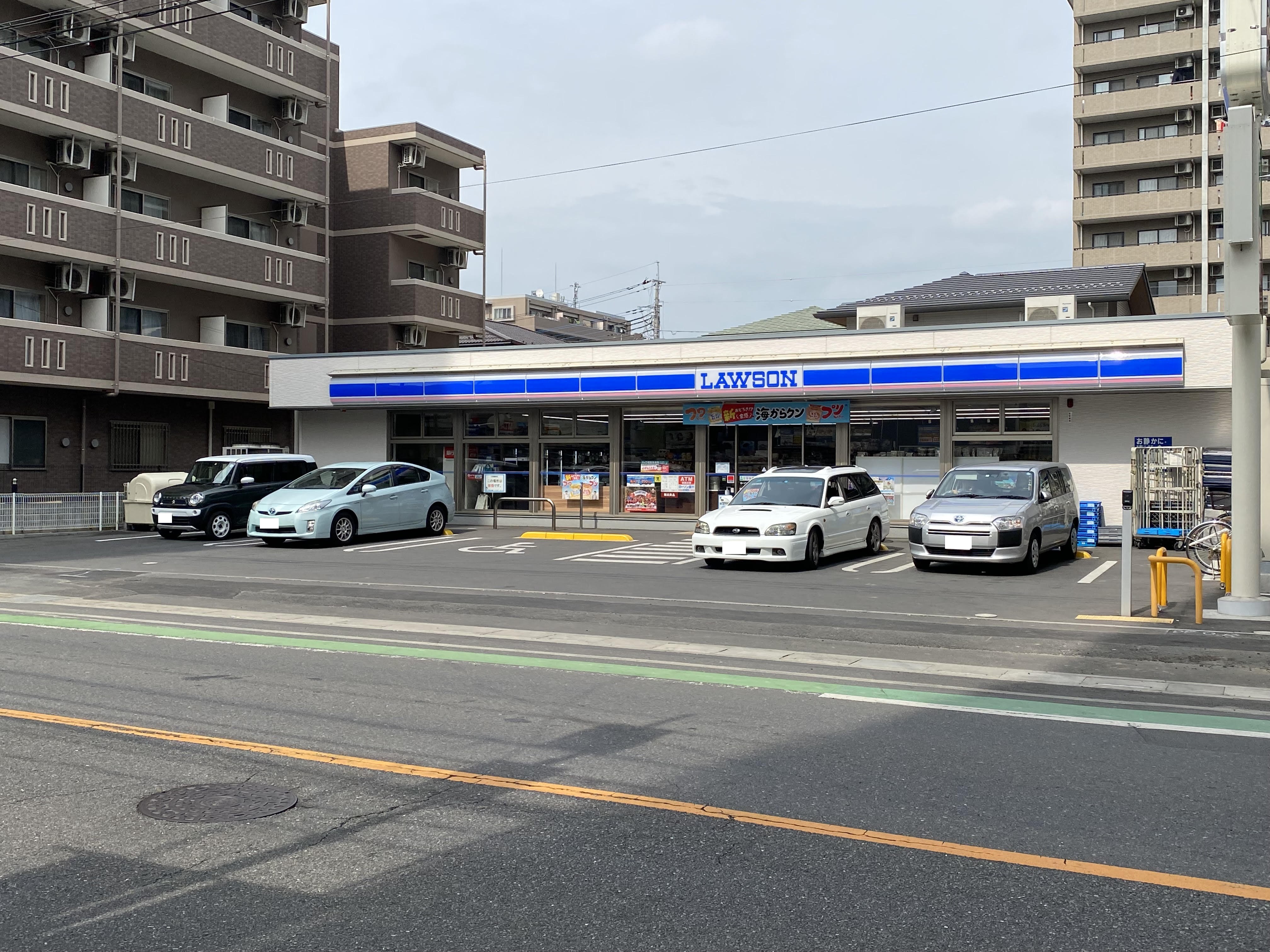 コンビ二：ローソン さいたま浦和常盤店　23m