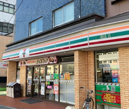 コンビ二：ｾﾌﾞﾝｲﾚﾌﾞﾝ 大田区東六郷3丁目店　478m