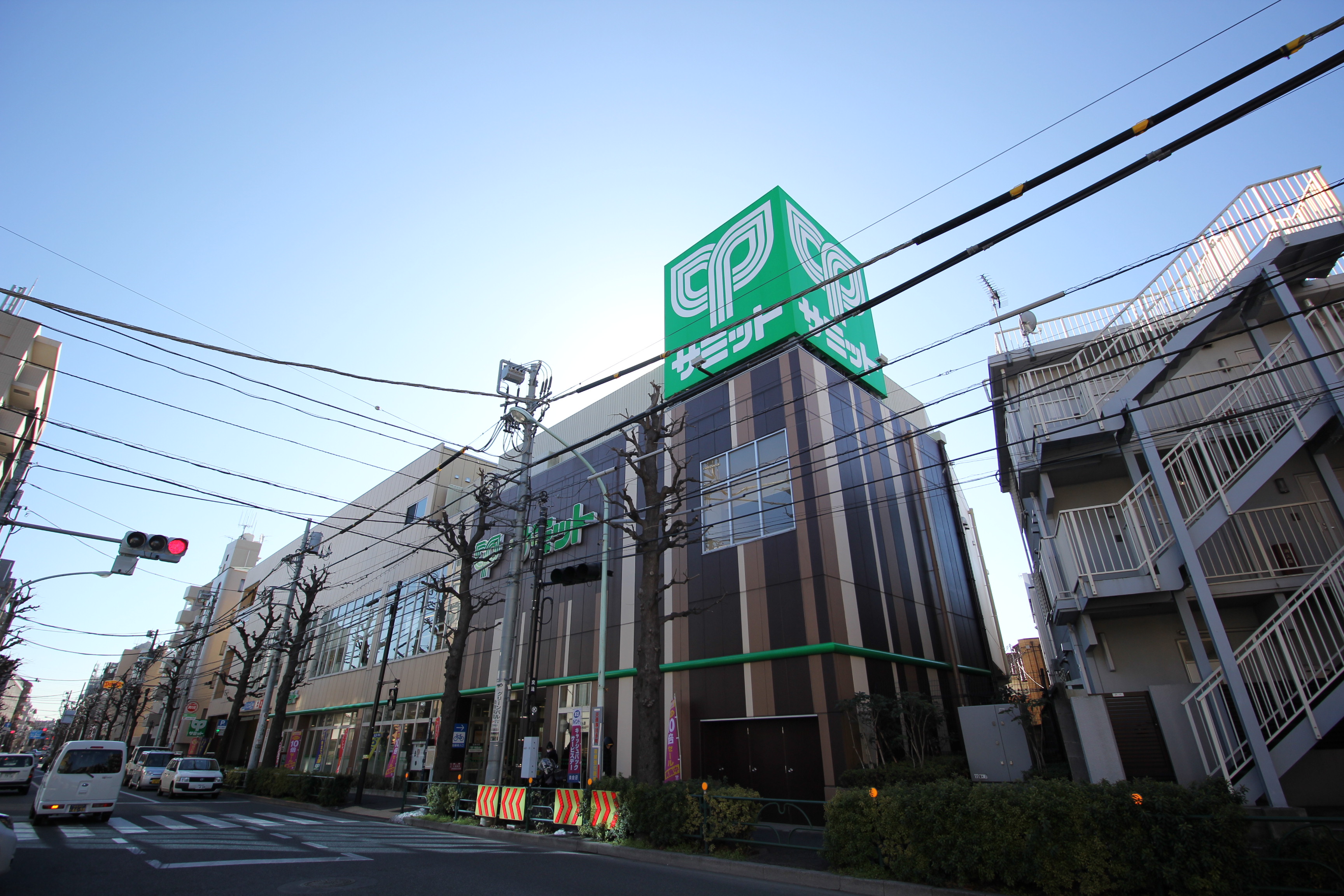 スーパー：ｻﾐｯﾄｽﾄｱ 鷺宮店　180m　近隣