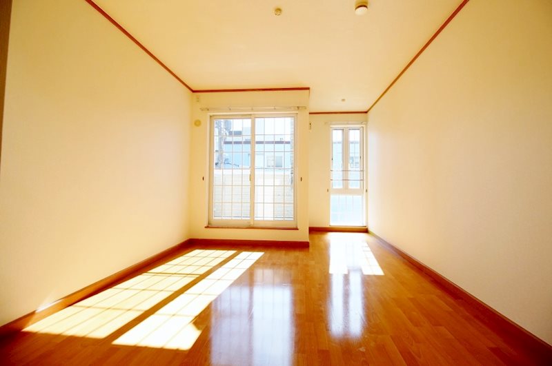 木の温かみを感じられるようなお部屋