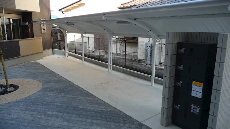 屋根付き自転車置場