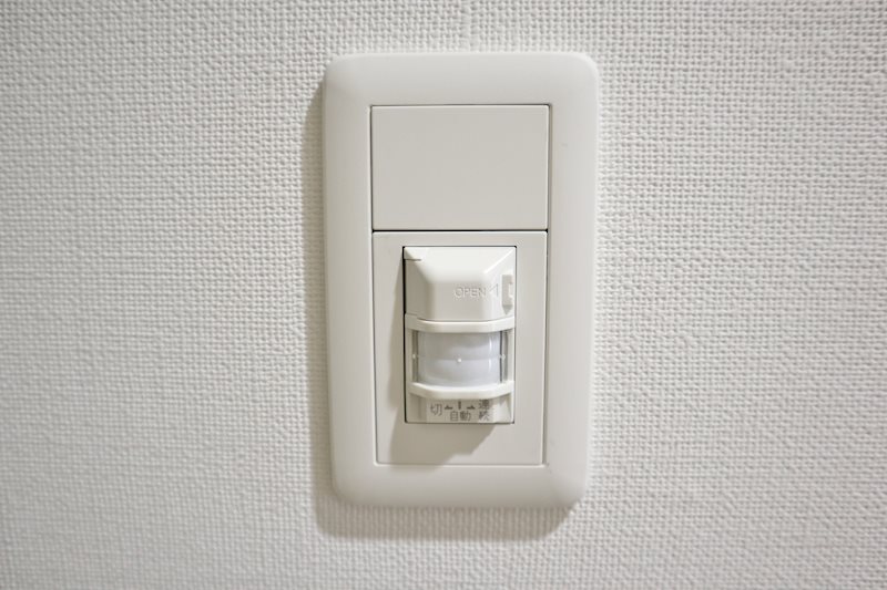 玄関センサーライト