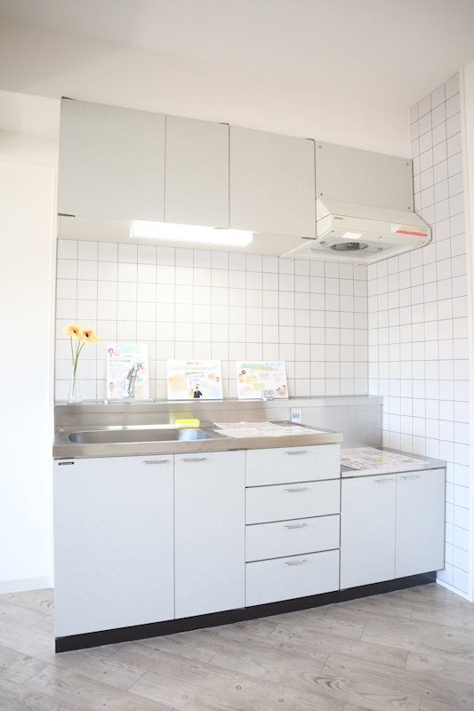 キッチンは壁付を採用。お部屋を広く使うにはこのタイプがいいんです。