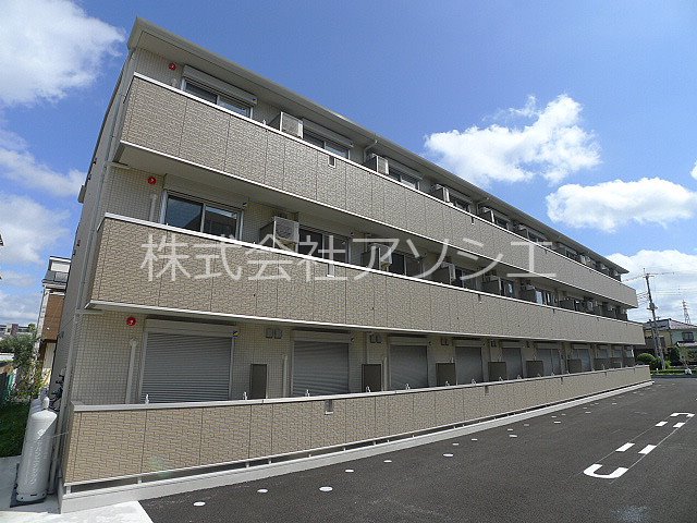 ロイヤルヒル越谷 埼玉県越谷市瓦曽根１丁目 アパート 越谷市 吉川市 草加市 周辺の賃貸 売買 不動産情報なら株式会社アソシエ住まいの窓口へ