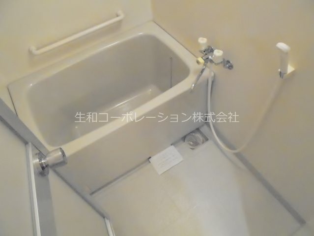 バス
