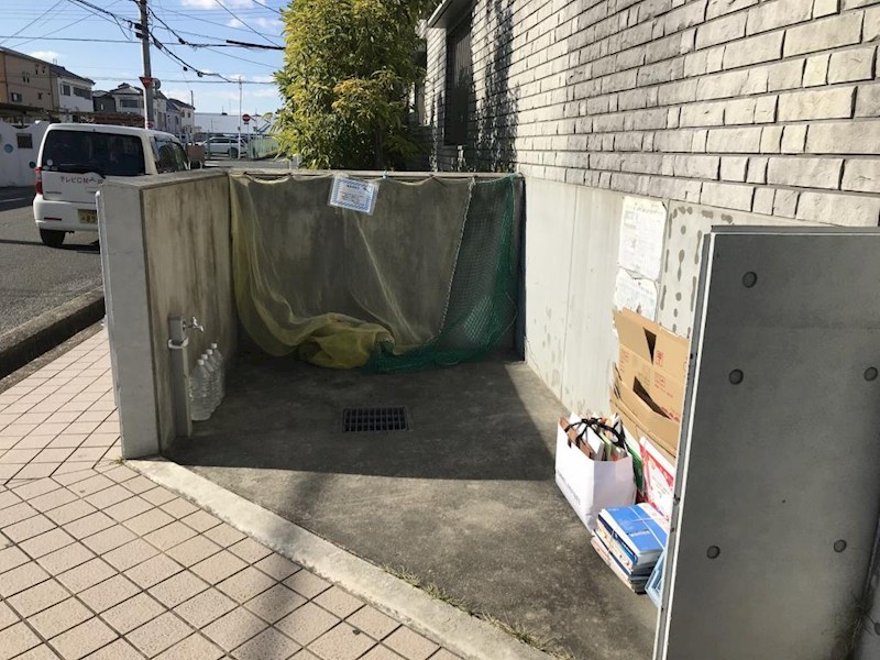 ゴミ置き場