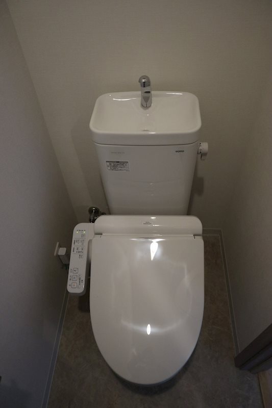 洗浄機能付便座トイレ
