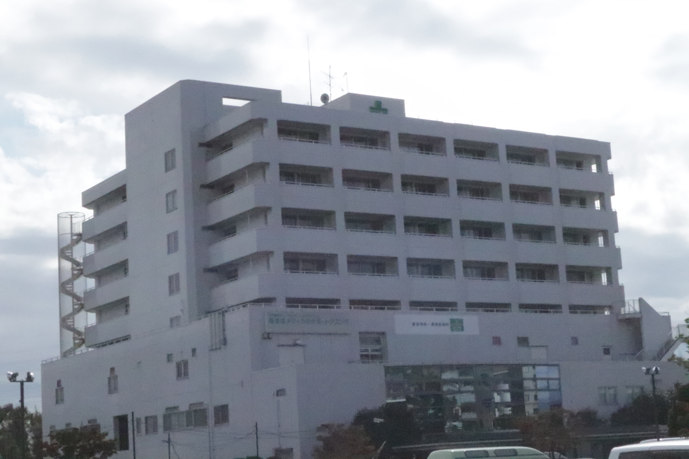 総合病院：海老名ﾒﾃﾞｨｶﾙｻﾎﾟｰﾄｸﾘﾆｯｸ　218m