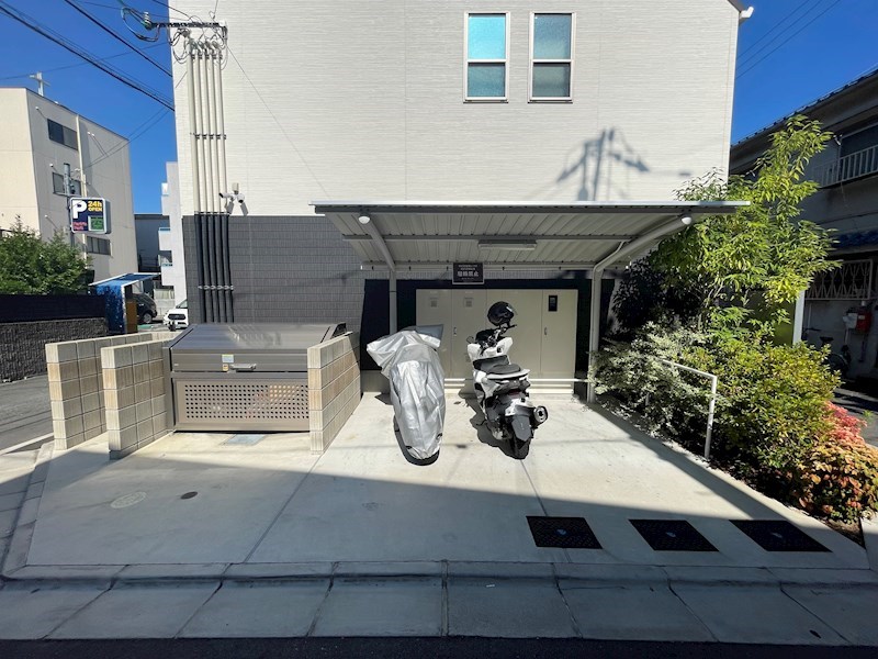 バイク置き場