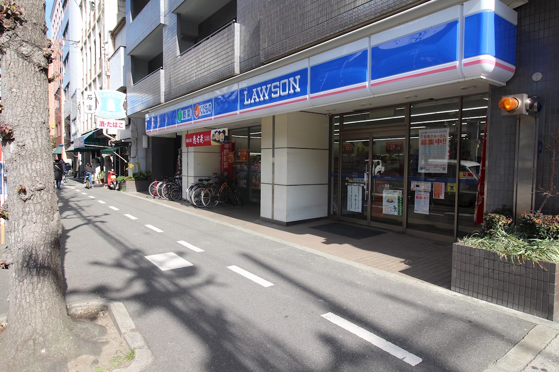 コンビ二：ﾛｰｿﾝ 上本町三丁目店　30m
