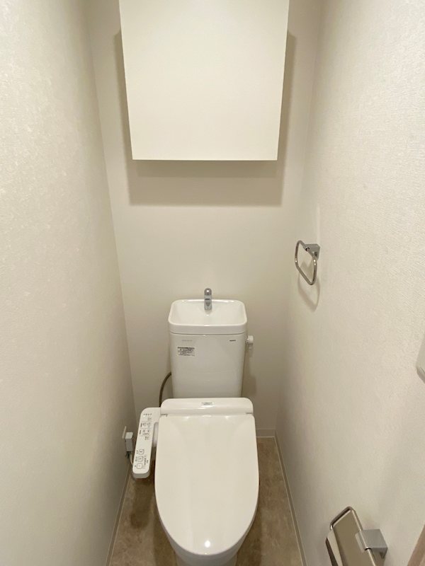 便利な温水洗浄便座付き！