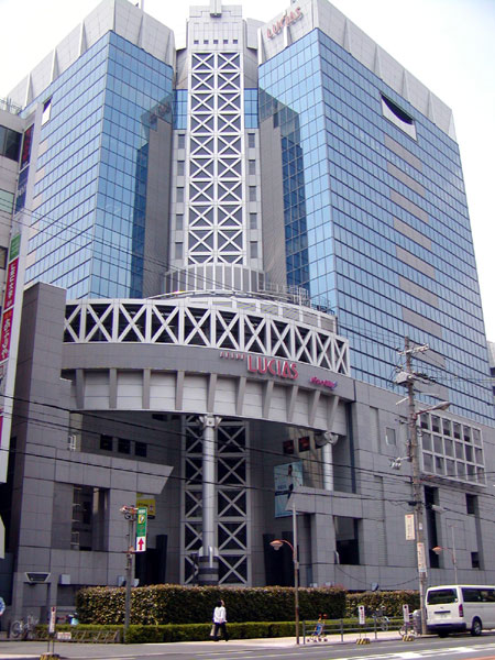 ショッピング施設：あべのﾙｼｱｽ　915m