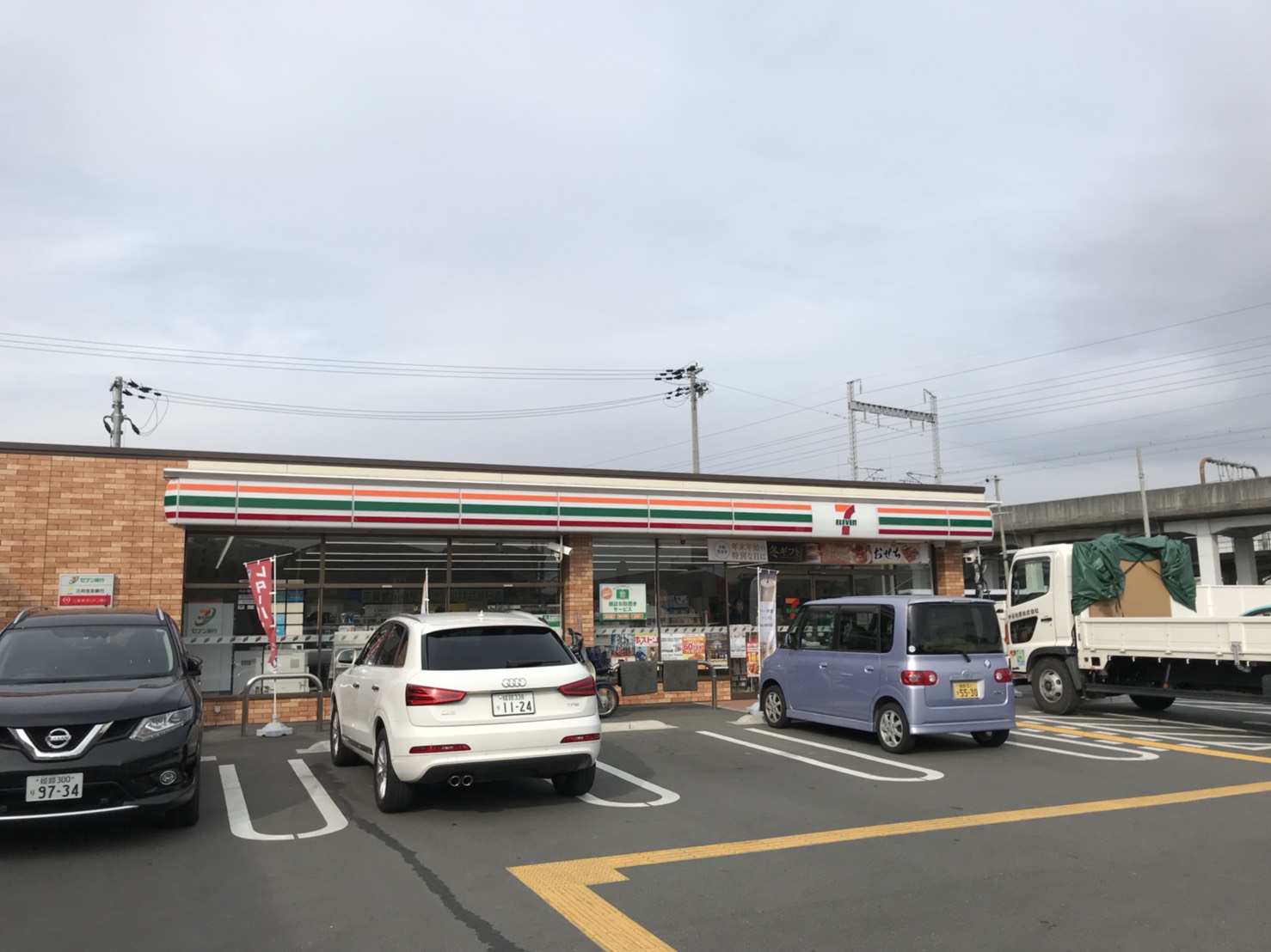 コンビ二：ｾﾌﾞﾝｲﾚﾌﾞﾝ 姫路阿保北店　792m