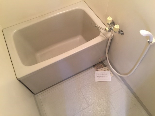 バス