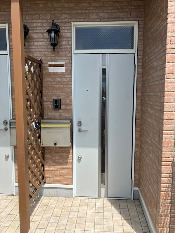 玄関もスタイリッシュになってます
