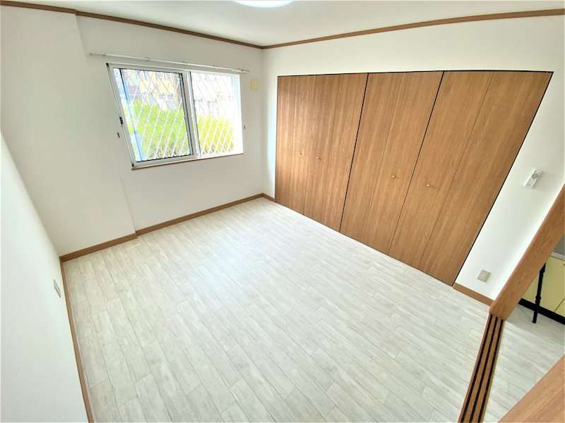 寝室もゆったりしてますよ