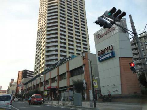 スーパー：西友 川口本町店　306m