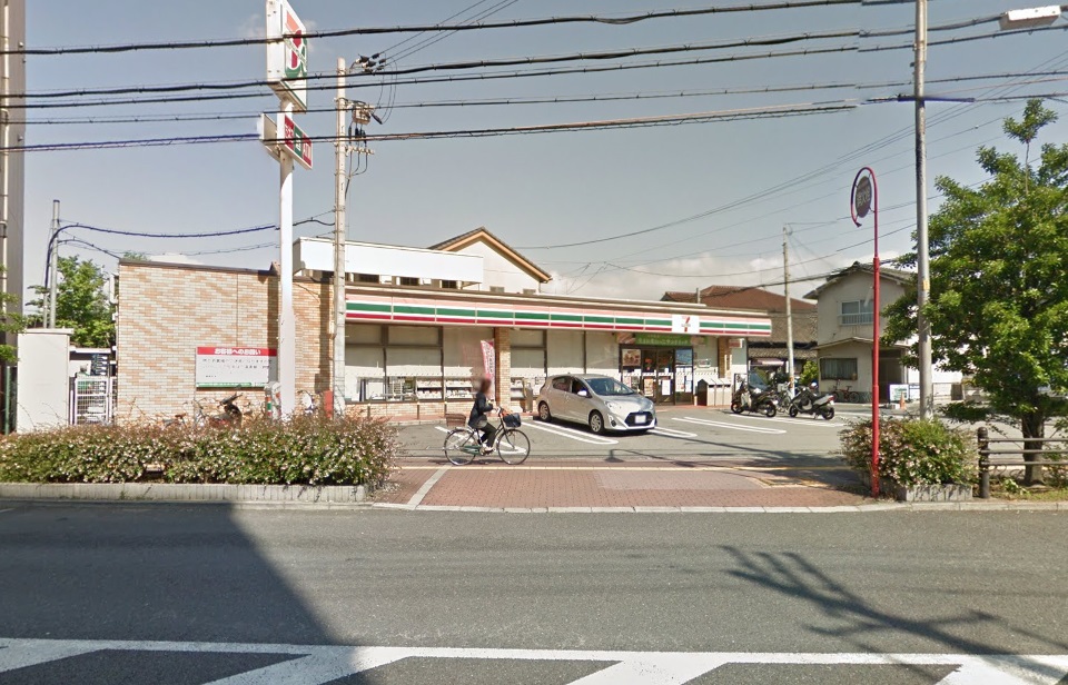 コンビ二：ｾﾌﾞﾝｲﾚﾌﾞﾝ 吹田元町店　518m