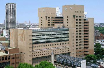 総合病院：東京大学医学部附属病院　642m