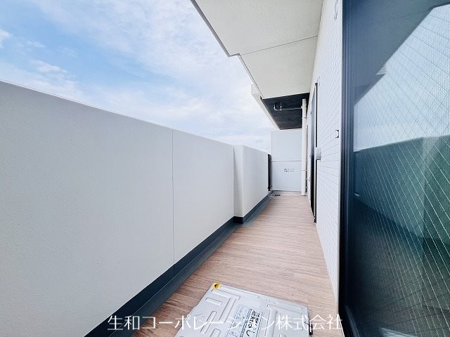 ワイドスパンのバルコニー（北側）
