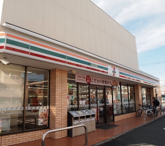 コンビ二：ｾﾌﾞﾝｲﾚﾌﾞﾝ 足立綾瀬4丁目店　346m