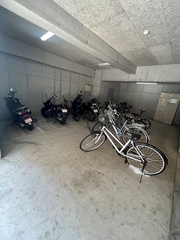 駐輪場