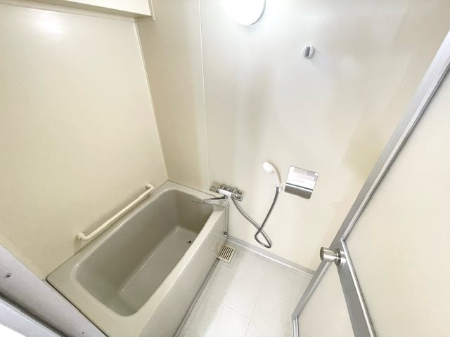 バス