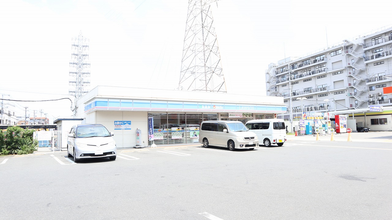 コンビ二：ﾛｰｿﾝ 大東氷野二丁目店　323m