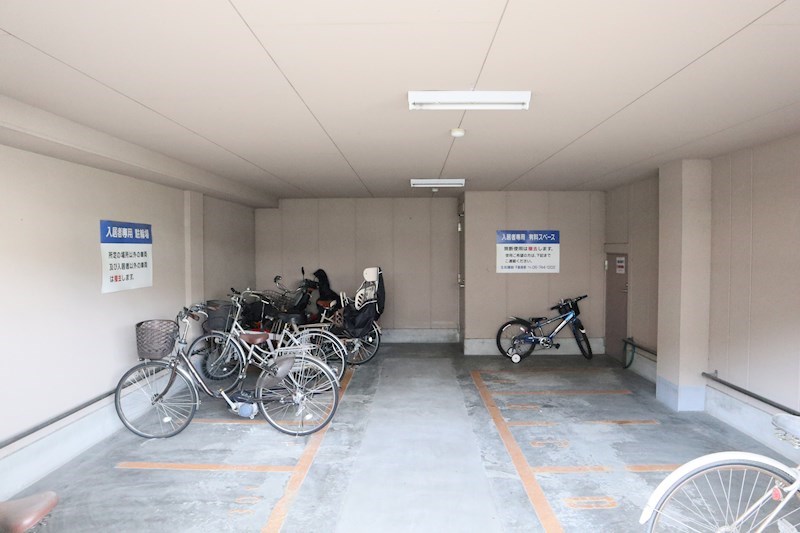駐輪場