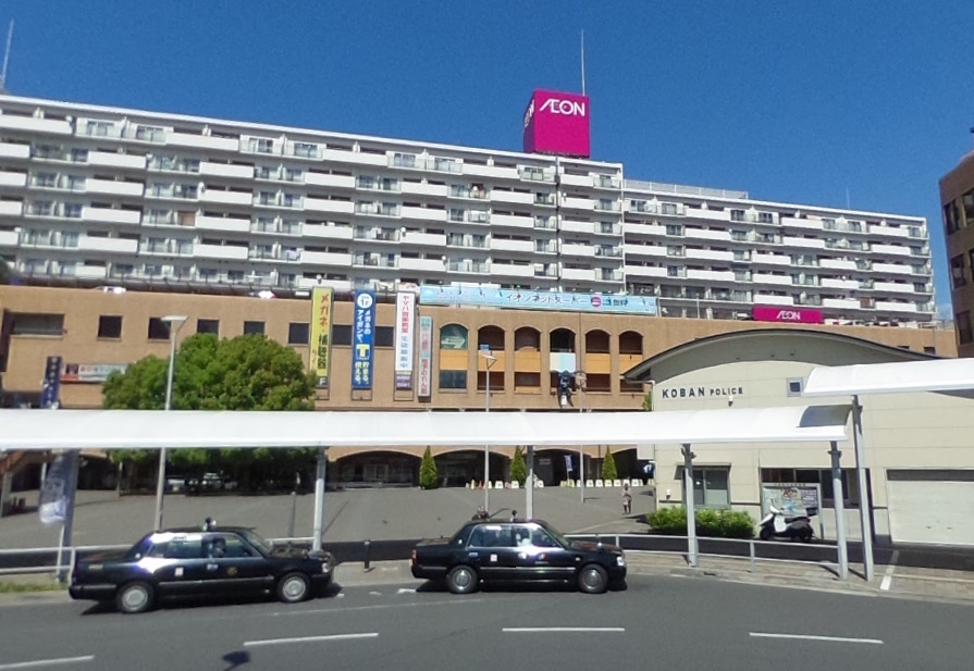 ショッピング施設：吹田さんくす　526m