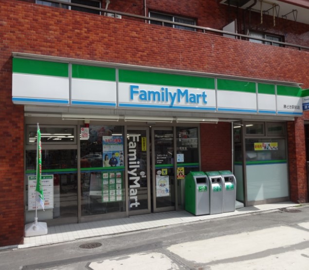コンビ二：ﾌｧﾐﾘｰﾏｰﾄ 勝どき駅前店　181m