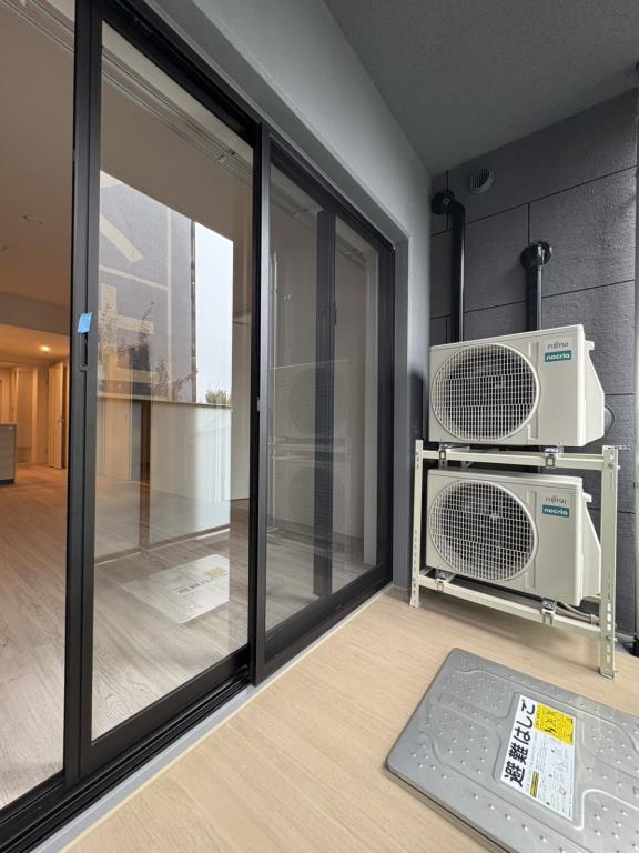 ※偶数階はクロスの色が異なります