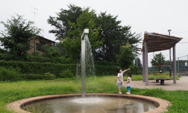 公園：見影橋公園　565m