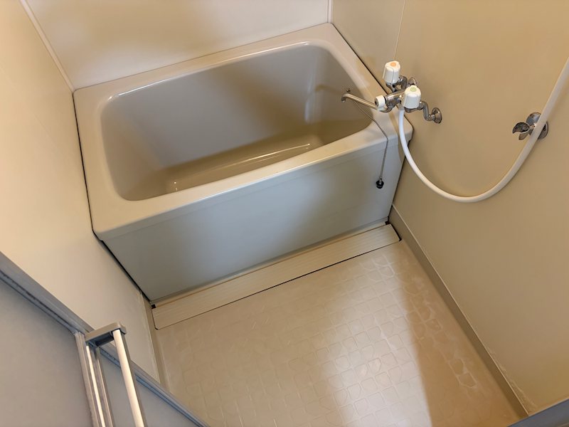 バス