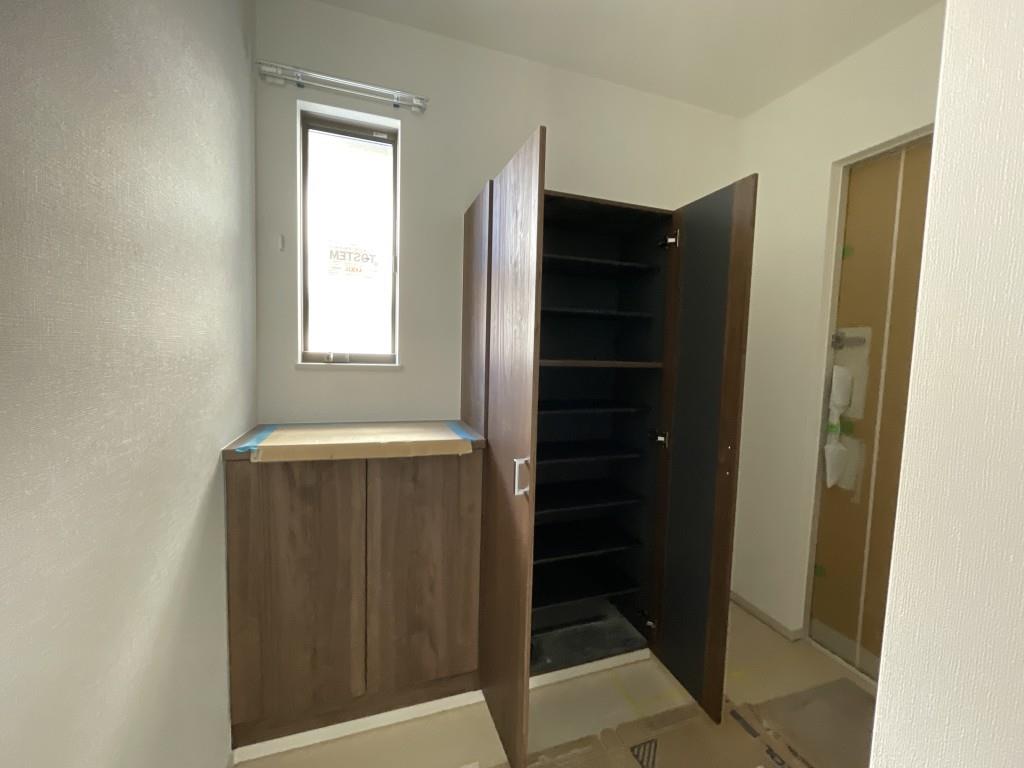 シューズボックス