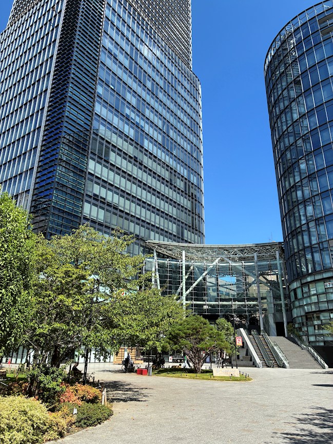 ショッピング施設：ワテラス　750m