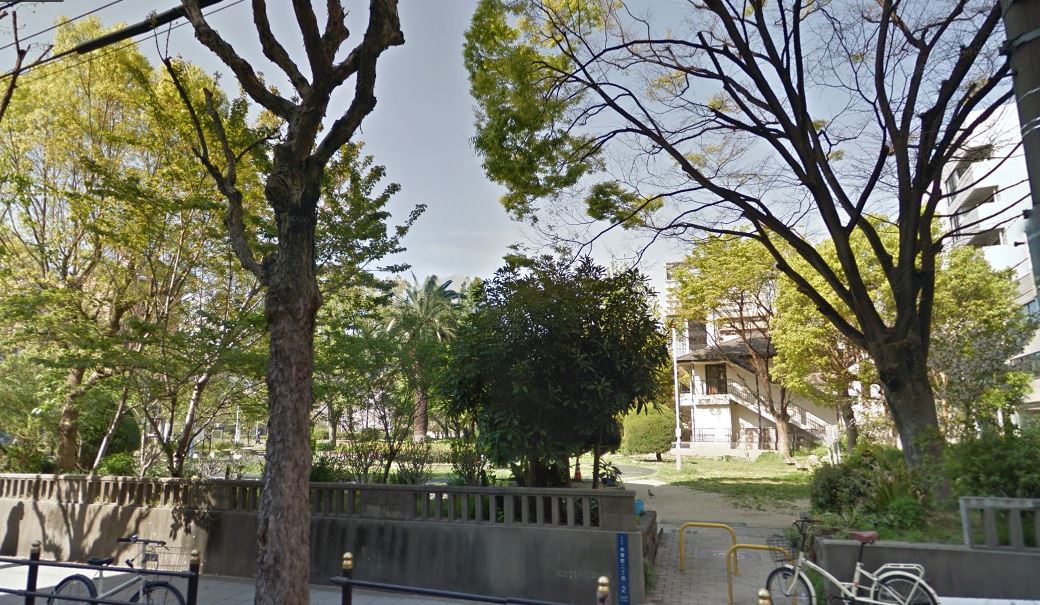 公園：中大江公園　675m