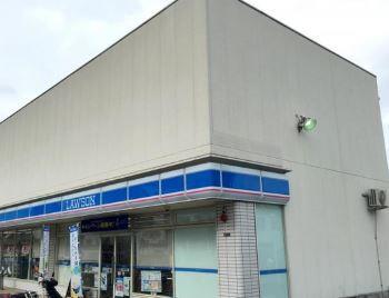 コンビ二：ﾛｰｿﾝ 足立扇三丁目店　946m