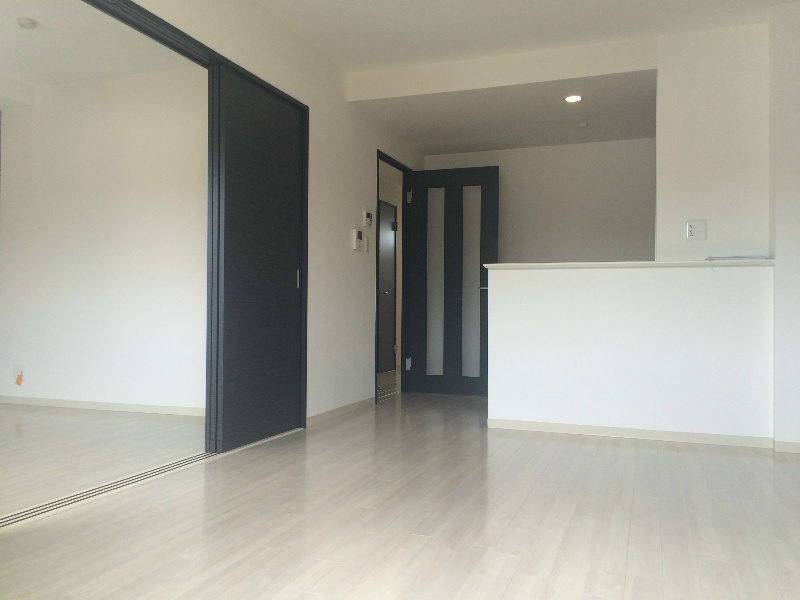 多くの時間を過ごすリビングは広々としています。